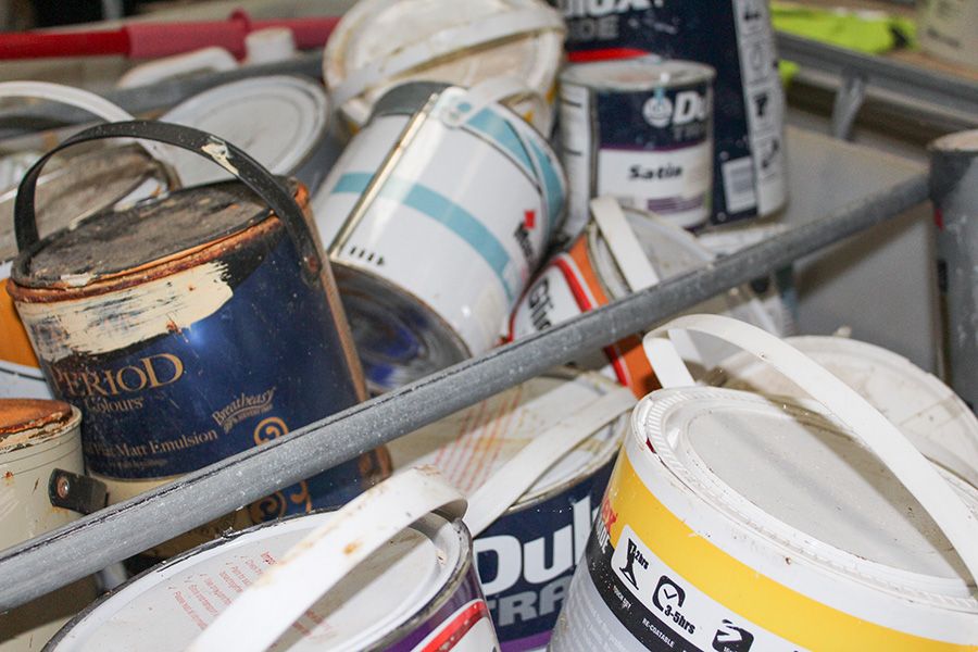 Paint donation to Easterhouse apprentices AKP